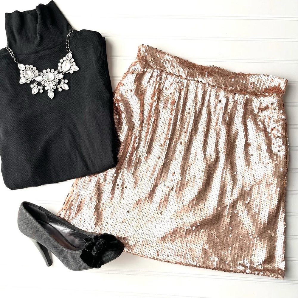 Ellison Gold Sequin Mini Skirt | size M